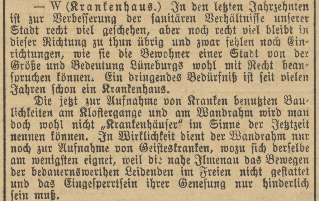 Es ist ein Ausschnitt aus einem Zeitungsbericht. Er ist einspaltig in Frakturschrift. Das Papier ist vergilbt. Es sind zwei Absätze.