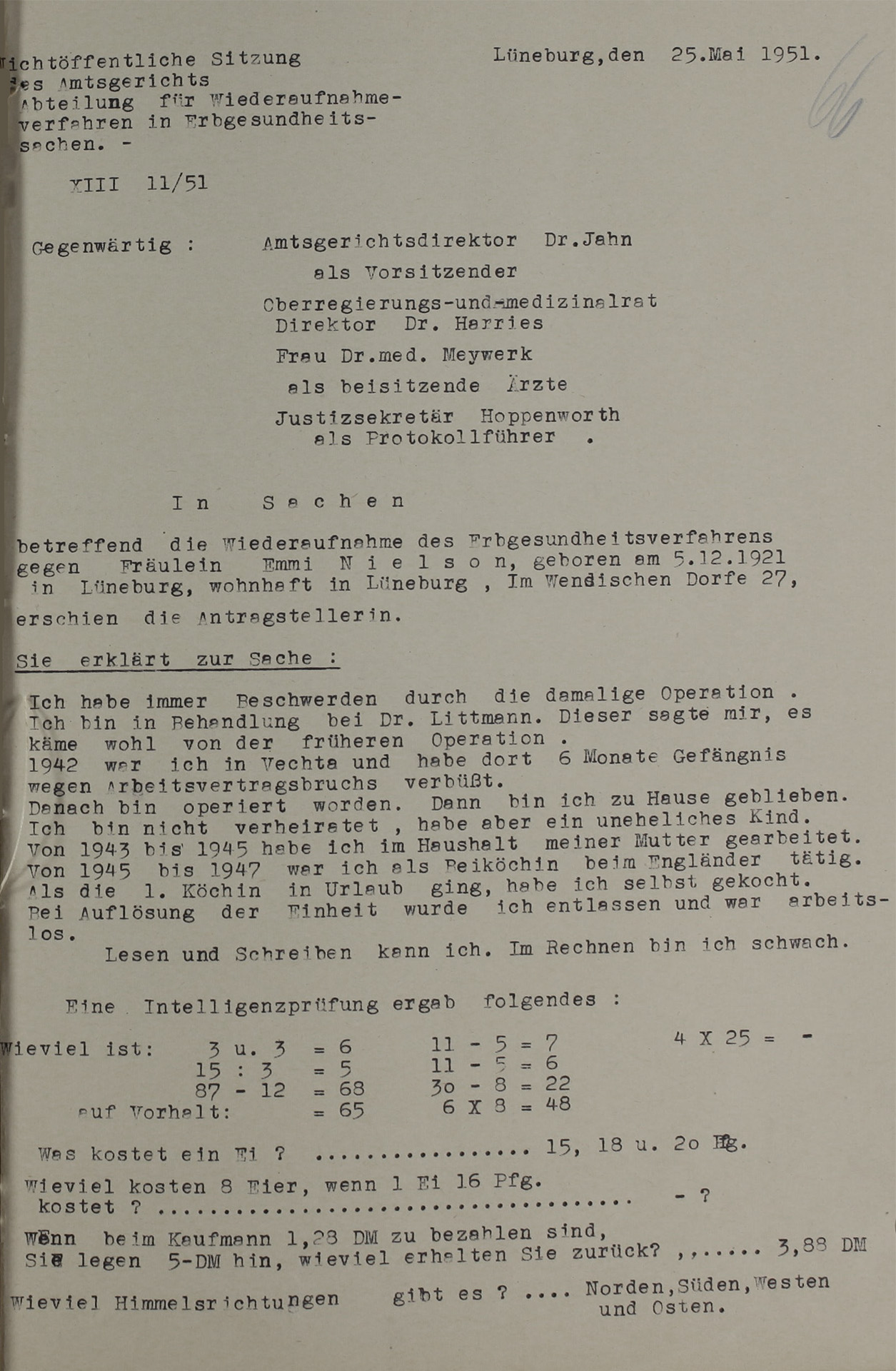 Die Mitschrift ist in einen grünen Pappordner eingeheftet. Das Papier ist sehr vergilbt. Die Mitschrift ist mit der Schreibmaschine verfasst.