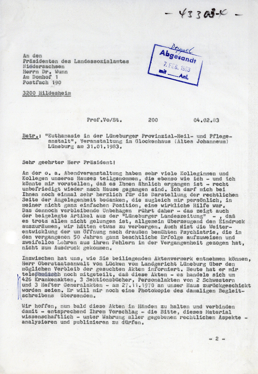 Der Brief ist mit der Schreibmaschine verfasst und eng beschrieben. Er hat zwei Seiten.