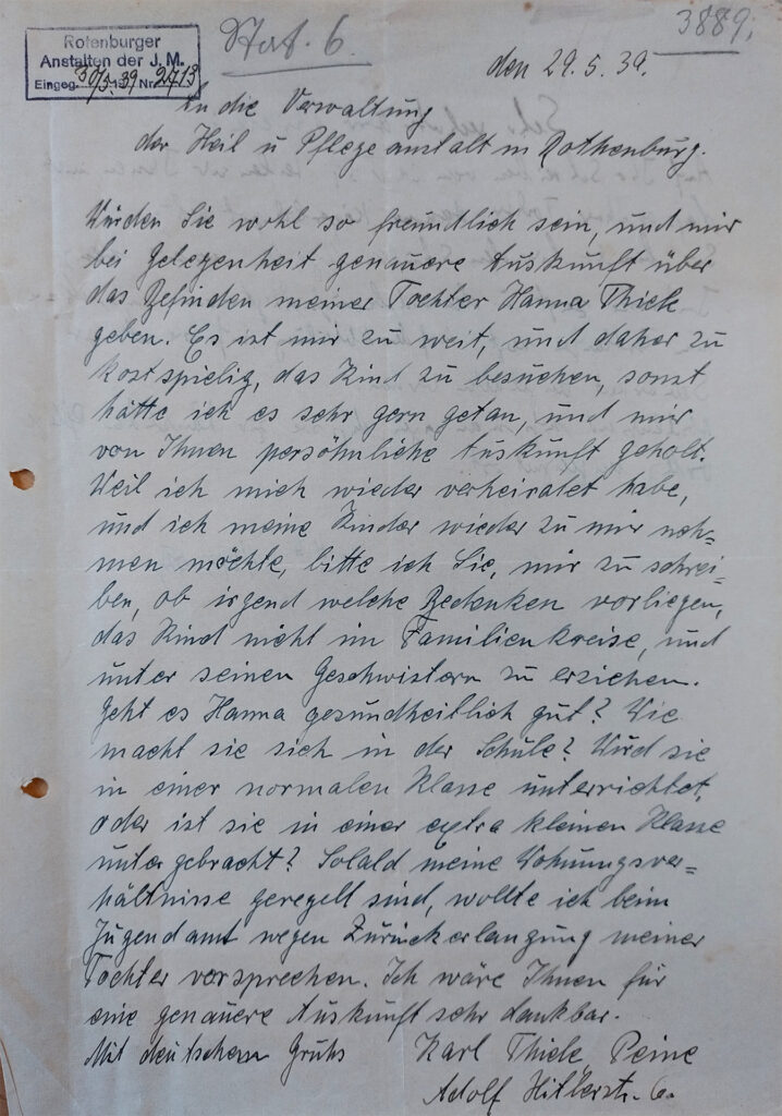 Der Brief ist mit sauberer Handschrift geschrieben. Das Papier ist voll beschrieben. Das Papier ist vergilbt und an den Rändern abgegriffen.