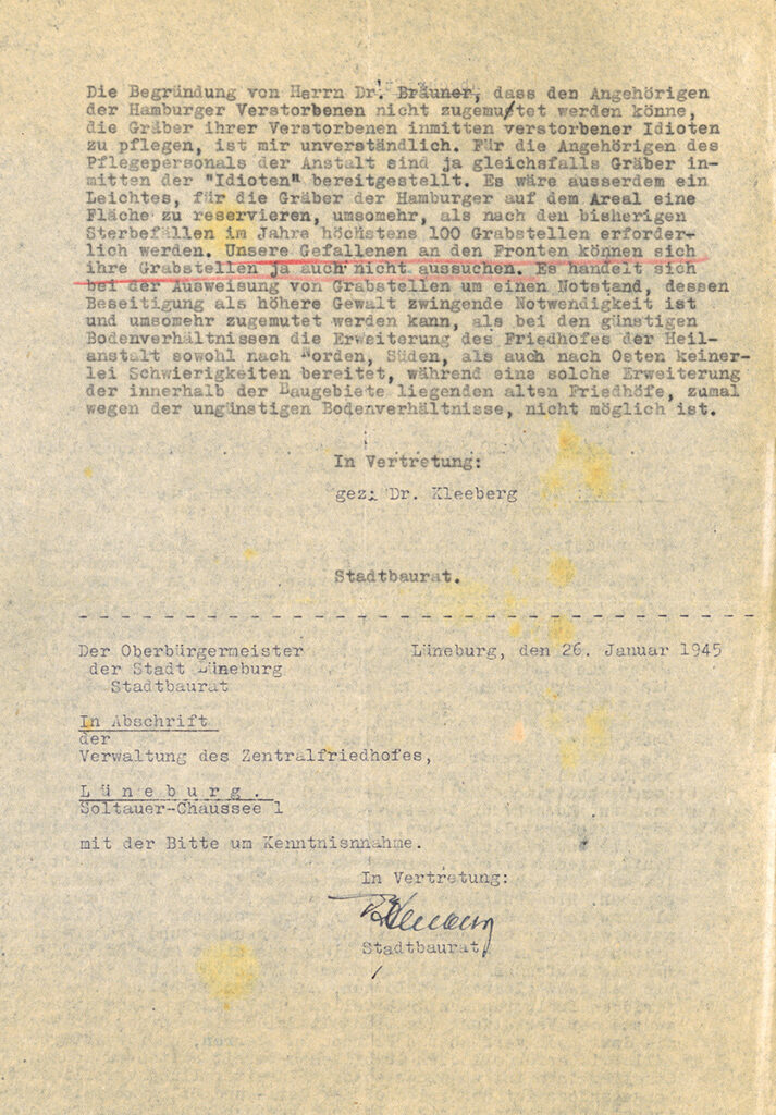 Das Papier ist vergilbt und seitlich leicht eingerissen. Die Anordnung ist eng mit Schreibmaschine geschrieben. Sie füllt nur ein Drittel der Seite aus und ist handschriftlich unterschrieben.